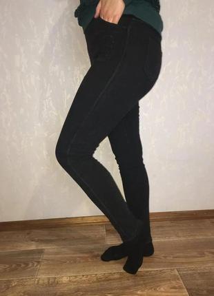 Теплые женские джинсы