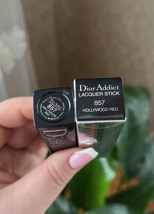 Помада для губ dior addict lacquer stick 8574 фото