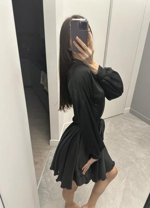 Елегантна шовкова чорна сукня3 фото