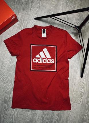 Футболка adidas