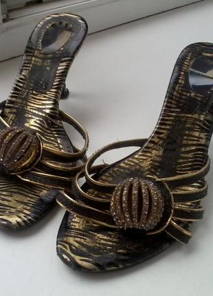 Шльопанці 35р