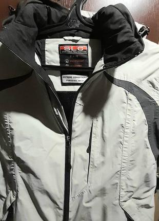Утеплённая демисезонная курточка с капюшоном на синтепоне3 фото