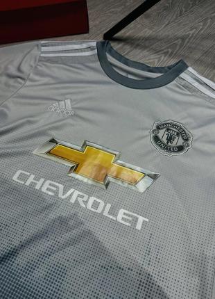 Футбольна футболка adidas manchester united chevrolet4 фото