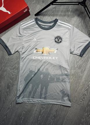 Футбольна футболка adidas manchester united chevrolet2 фото