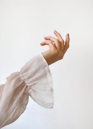 Нежная белая молочная бежевая полупрозрачная блуза primark с рюшей с воланами5 фото