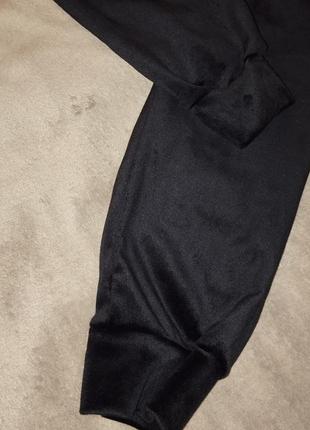 Женский черный велюровый костюм 42-526 фото