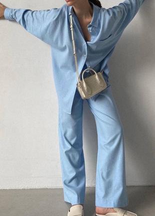 Голубой льняной костюм рубашка и брюки из льна