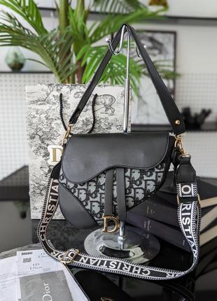 Женская сумка christian dior кроссбоди в черном цвете через плечо седло диор