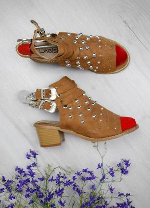 Босоніжки коричневі під замш велюрові на ремінцях