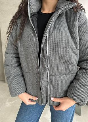 Жіноча куртка осінь зима пуховик без капюшона стильна кашемір трендова сірий темно-сірий
