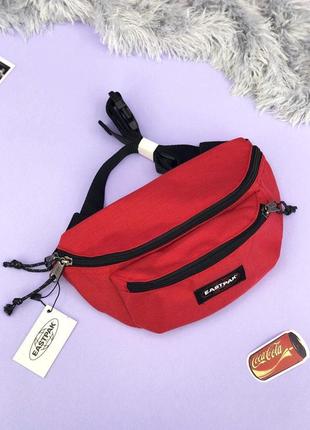 Поясная сумка eastpak doggy bag sailor red барсетка бананка истпак красная1 фото