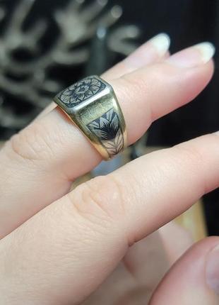 Серебряный позолоченный перстень кубачи северная чернь с эмалью цветок черный2 фото