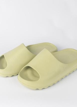 Шльопанці (шльопки) салатові adidas для хлопця / чоловіка на літо 40-44 р, взуття літнє чоловіче