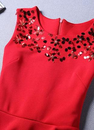 Платье женское с пайетками на груди красное6 фото