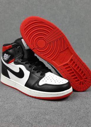 Мужские кроссовки nike air jordan белые с черным и красным высокими скидками sale &lt;unk&gt; smb7 фото