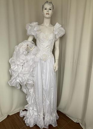Винтаж свадебное плать с длинным шлейфом ретро 80-90х