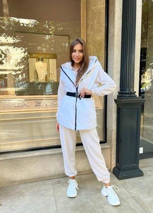 Жилетка , безрукавка