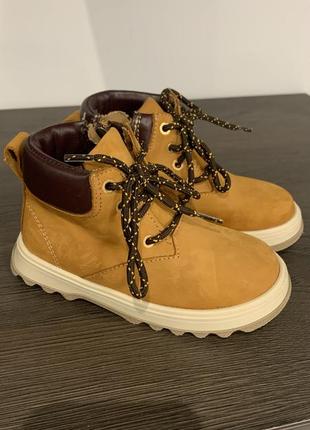 Черевики zara