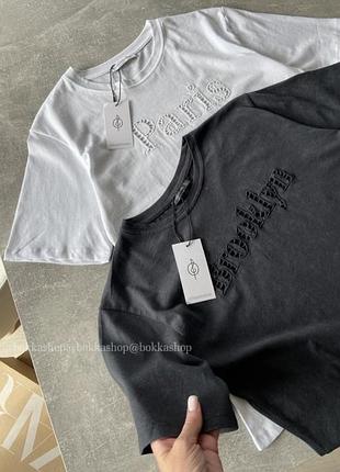 Футболки с перфорацией stradivarius