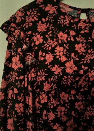 Штапельное платье primark в цветочный принт свободного кроя с оборкой5 фото