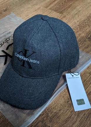 Зимняя кепка бейсболки calvin klein