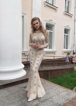 Вечірня сукня