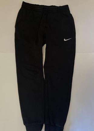 Спортивні штани nike