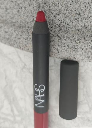 Nars матовый стойкий карандаш для губ цвет cruella powermatte high-intensity long-lasting lip pencil  оригинал6 фото