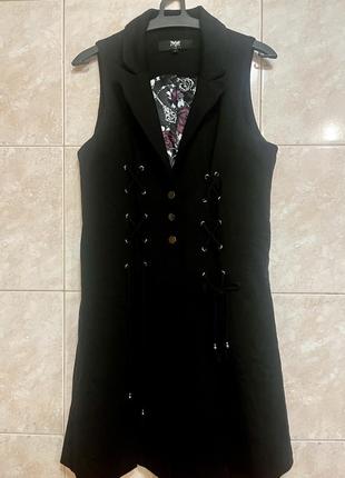 Нереально крута накидка подовжений жилет premium by🤘e.m.p., від німецького бренду із шнурівкою з яскравим підкладом черепами та трояндами