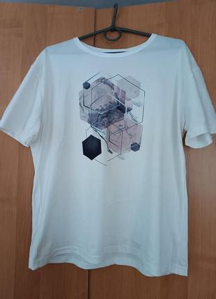 2 футболки з принтом різного кольору