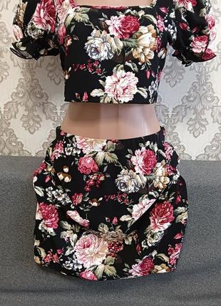 Женский костюм