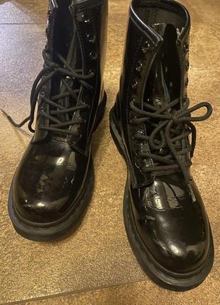 Dr martens глянец2 фото