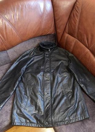 Зимняя кожаная куртка daniel hechter оригинальная черная длинная
