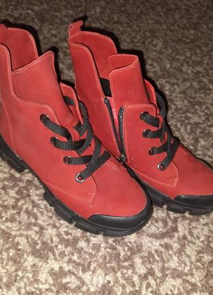 Ботинки демісезонні червоні черевики1 фото