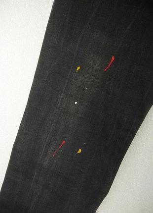 Черные рваные джинсы dsquared2 с брызгами краски стрейчевые8 фото