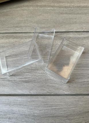 Пластиковая коробка для визиток