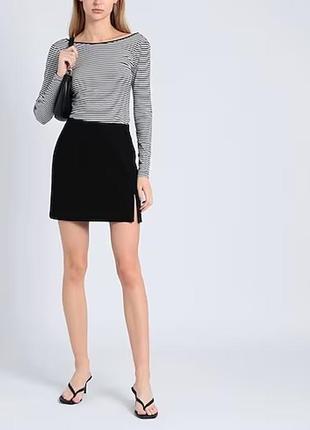 Очень классная юбка мини с разрезом сбоку pretty little thing