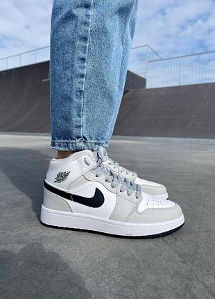 Высокие женские кожаные кроссовки на весну в стиле nike air jordan 1 🆕 найк джордан