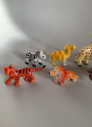 Маленькі фігурки тварин дикі тваринні іграшки жираф бегемот лев2 фото