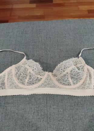 Красивый бюстик балконет