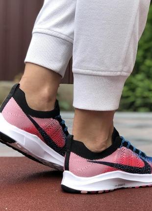 Чудові жіночі легкі кросівки nike zoom сині з рожевим градієнтом4 фото