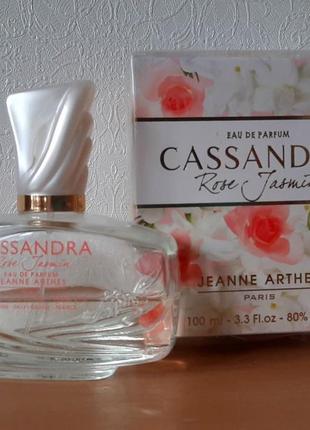 Остаток флакон jeanne arthes cassandra rose jasmin парфюм вода роза жасмин цвет фрукт свеж апельсин чай1 фото