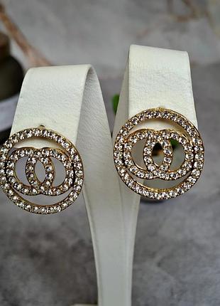 Cережки в стиле channel