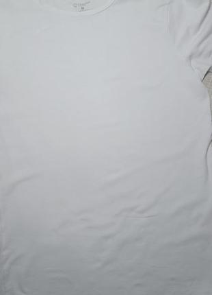 Белая футболка. базовая футболка. однотонная футболка