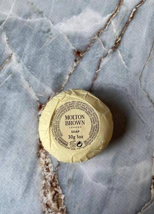 Парфюмированное мыло от molton brown2 фото