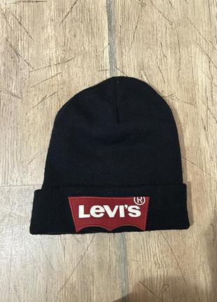 Шапка levis