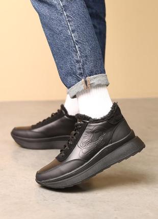 Кроссовки кожаные с мехом черные10 фото