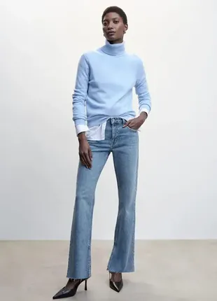 Стильные голубые джинсы с разрезами mango, размер м.2 фото
