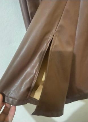 Жіночі   брюки з екошкіри divided h&m3 фото