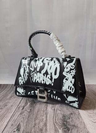 Сумка в стиле balenciaga